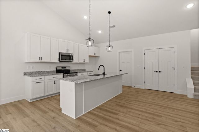 215 Timberlane Road, Greer, SC 29651