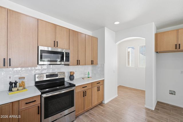 5922 W GAMBIT Trail, Phoenix, AZ 85083