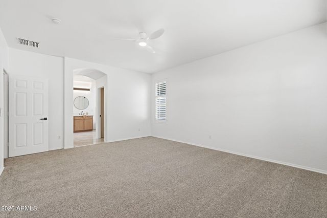 5922 W GAMBIT Trail, Phoenix, AZ 85083