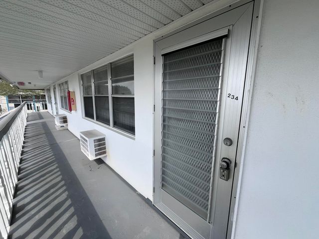 234 Camden J 234, West Palm Beach, FL 33417