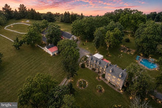 5792 CARVERSVILLE RD, Doylestown, PA 18902