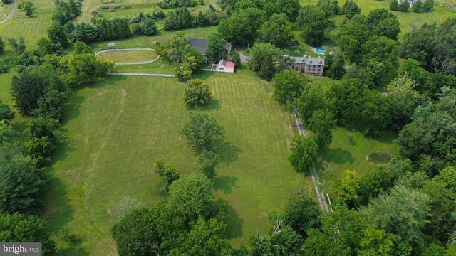 5792 CARVERSVILLE RD, Doylestown, PA 18902