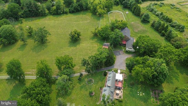 5792 CARVERSVILLE RD, Doylestown, PA 18902