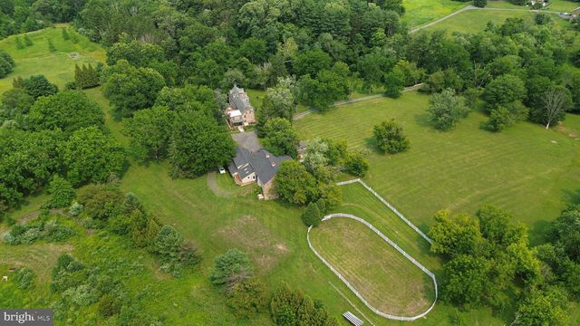 5792 CARVERSVILLE RD, Doylestown, PA 18902