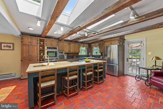 5792 CARVERSVILLE RD, Doylestown, PA 18902