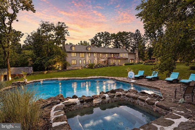 5792 CARVERSVILLE RD, Doylestown, PA 18902