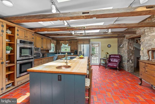 5792 CARVERSVILLE RD, Doylestown, PA 18902