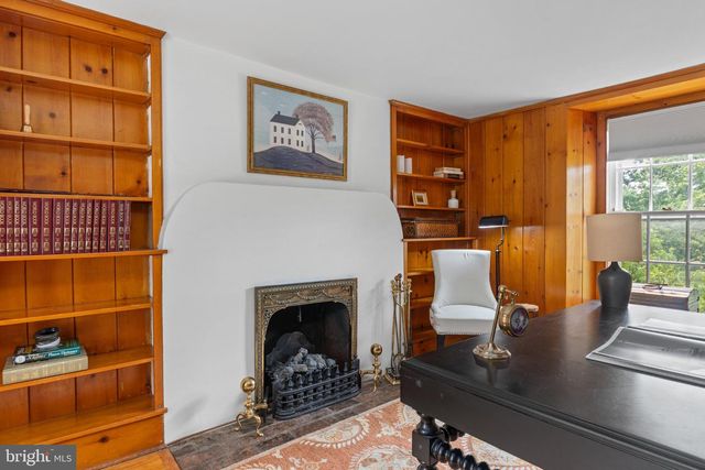 5792 CARVERSVILLE RD, Doylestown, PA 18902