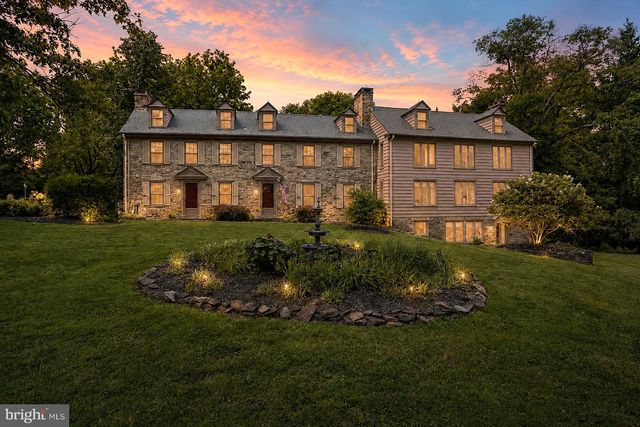 5792 CARVERSVILLE RD, Doylestown, PA 18902