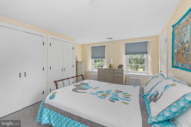 5792 CARVERSVILLE RD, Doylestown, PA 18902