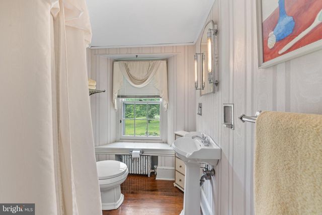 5792 CARVERSVILLE RD, Doylestown, PA 18902
