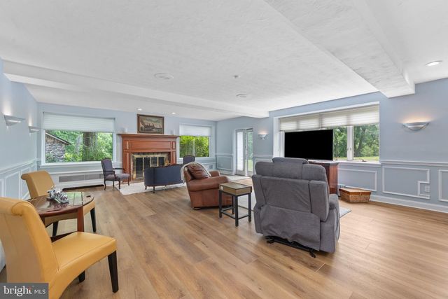 5792 CARVERSVILLE RD, Doylestown, PA 18902