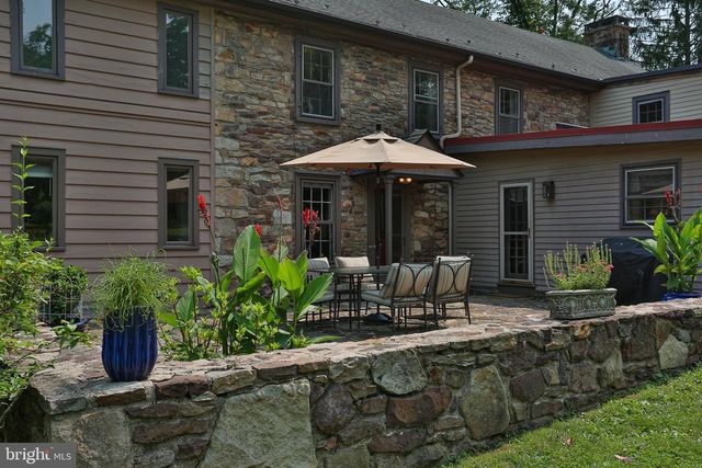 5792 CARVERSVILLE RD, Doylestown, PA 18902