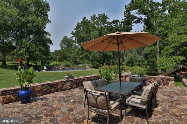 5792 CARVERSVILLE RD, Doylestown, PA 18902