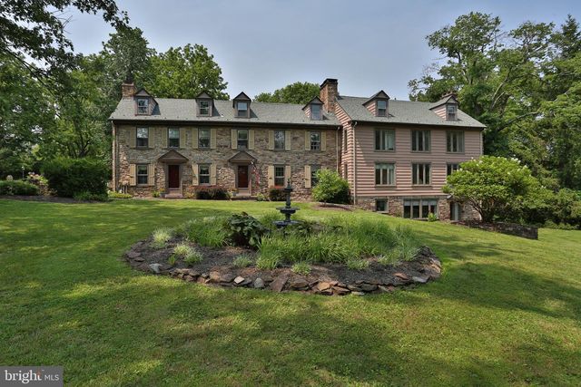 5792 CARVERSVILLE RD, Doylestown, PA 18902