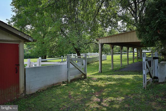 5792 CARVERSVILLE RD, Doylestown, PA 18902