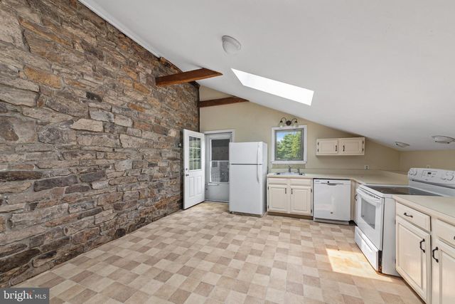 5792 CARVERSVILLE RD, Doylestown, PA 18902