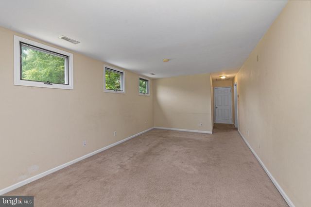 5792 CARVERSVILLE RD, Doylestown, PA 18902