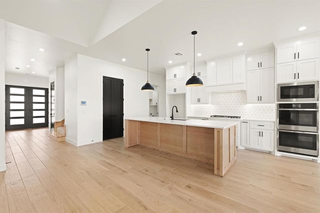 15437 Capri Lane, Edmond, OK 73013