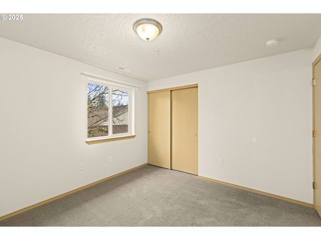 2535 Se 141ST Ave 2, Portland, OR 97236