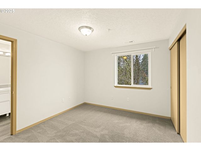 2535 Se 141ST Ave 2, Portland, OR 97236