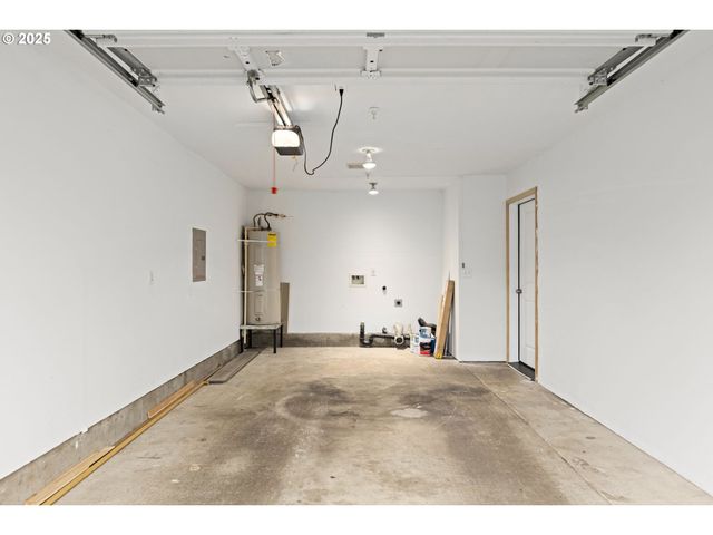 2535 Se 141ST Ave 2, Portland, OR 97236