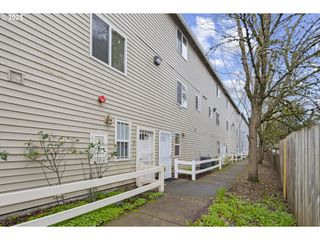 2535 Se 141ST Ave 2, Portland, OR 97236