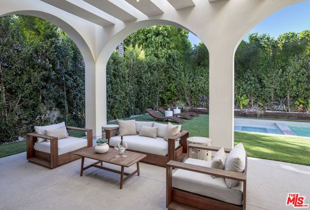 11931 Pacific Avenue, Mar Vista, CA 90066