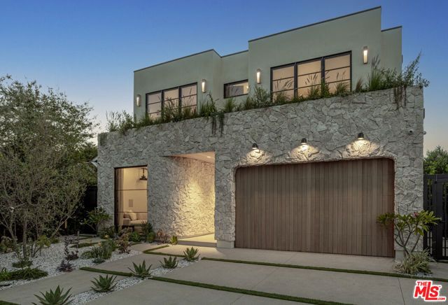 11931 Pacific Avenue, Mar Vista, CA 90066