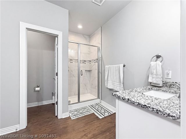 1421 Colonel Mcneil Drive, Prairie Grove, AR 72753