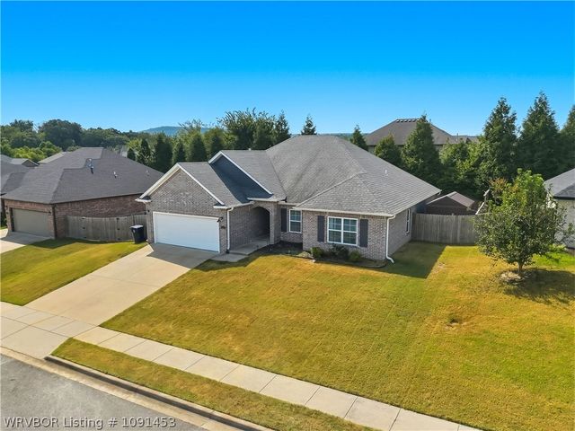 1421 Colonel Mcneil Drive, Prairie Grove, AR 72753