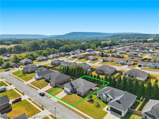 1421 Colonel Mcneil Drive, Prairie Grove, AR 72753