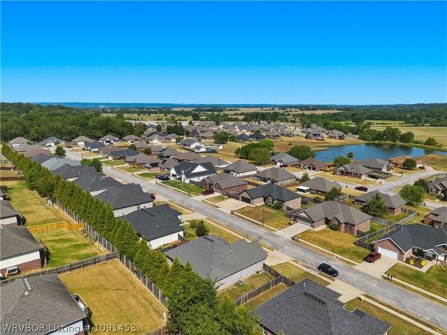 1421 Colonel Mcneil Drive, Prairie Grove, AR 72753
