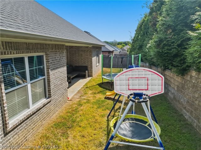 1421 Colonel Mcneil Drive, Prairie Grove, AR 72753