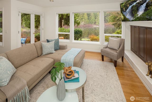 2821 252nd Avenue SE, Sammamish, WA 98075