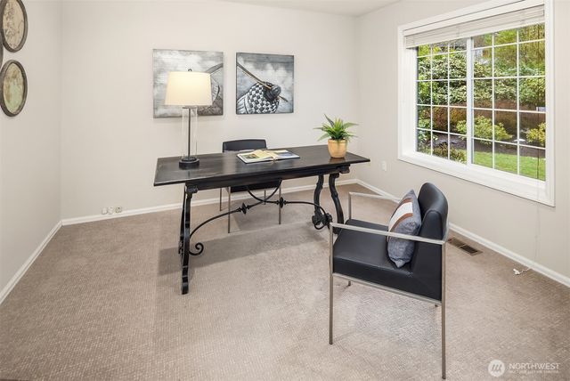 2821 252nd Avenue SE, Sammamish, WA 98075