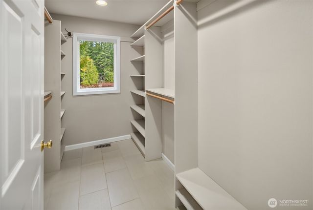 2821 252nd Avenue SE, Sammamish, WA 98075