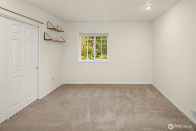 2821 252nd Avenue SE, Sammamish, WA 98075