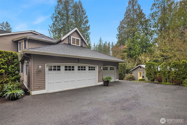2821 252nd Avenue SE, Sammamish, WA 98075