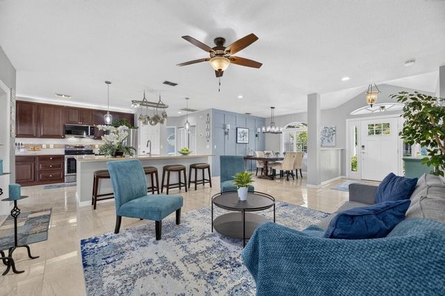 829 GREENBELT CIRCLE, Brandon, FL 33510