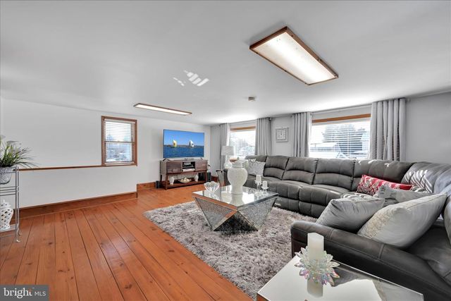 2318 MARIETTA AVE, Lancaster, PA 17603