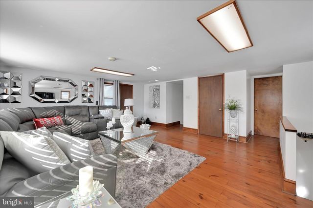 2318 MARIETTA AVE, Lancaster, PA 17603