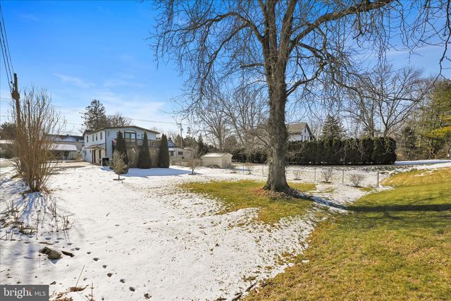 2318 MARIETTA AVE, Lancaster, PA 17603