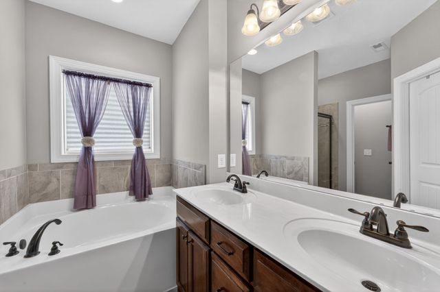 1640 Drayton Drive, Murfreesboro, TN 37130