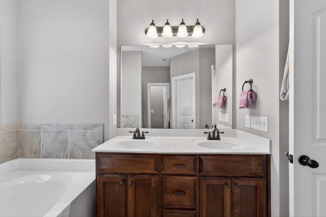 1640 Drayton Drive, Murfreesboro, TN 37130