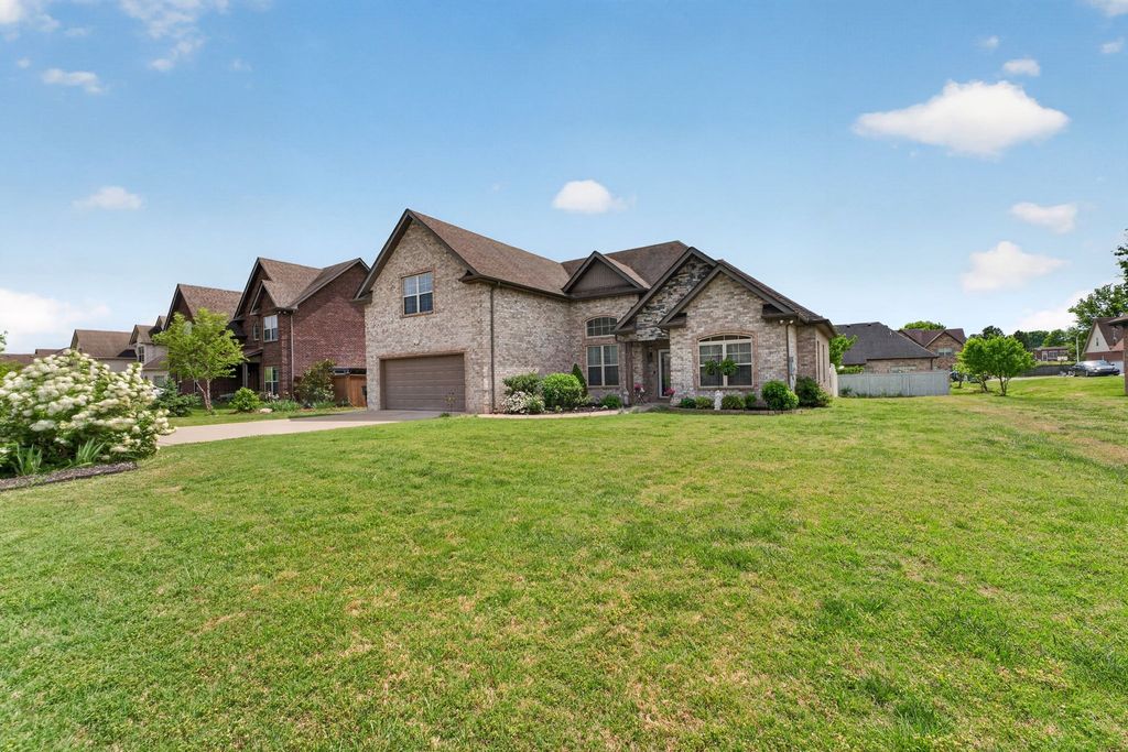 1640 Drayton Drive, Murfreesboro, TN 37130