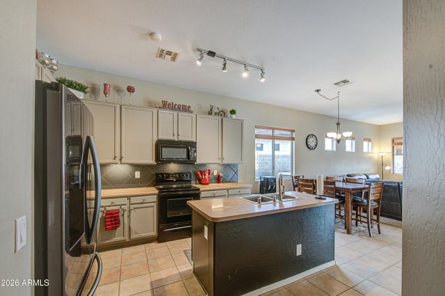 10282 S 185TH Avenue, Goodyear, AZ 85338