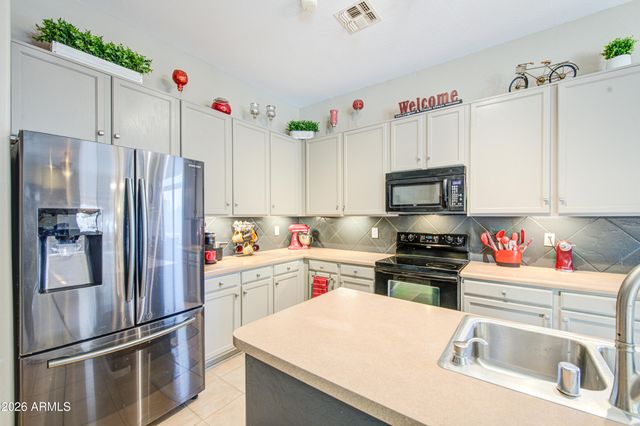 10282 S 185TH Avenue, Goodyear, AZ 85338