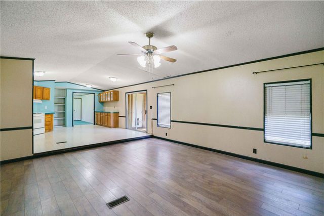 27457 Burning Tree, New Caney, TX 77357
