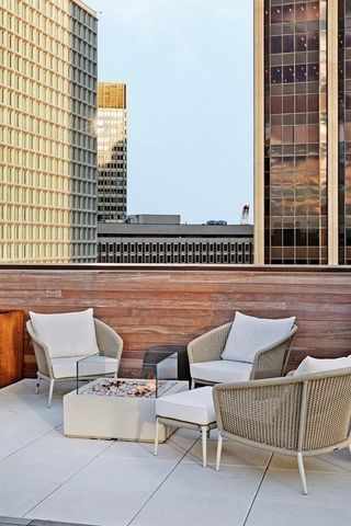 45 Temple St 312, Boston, MA 02114